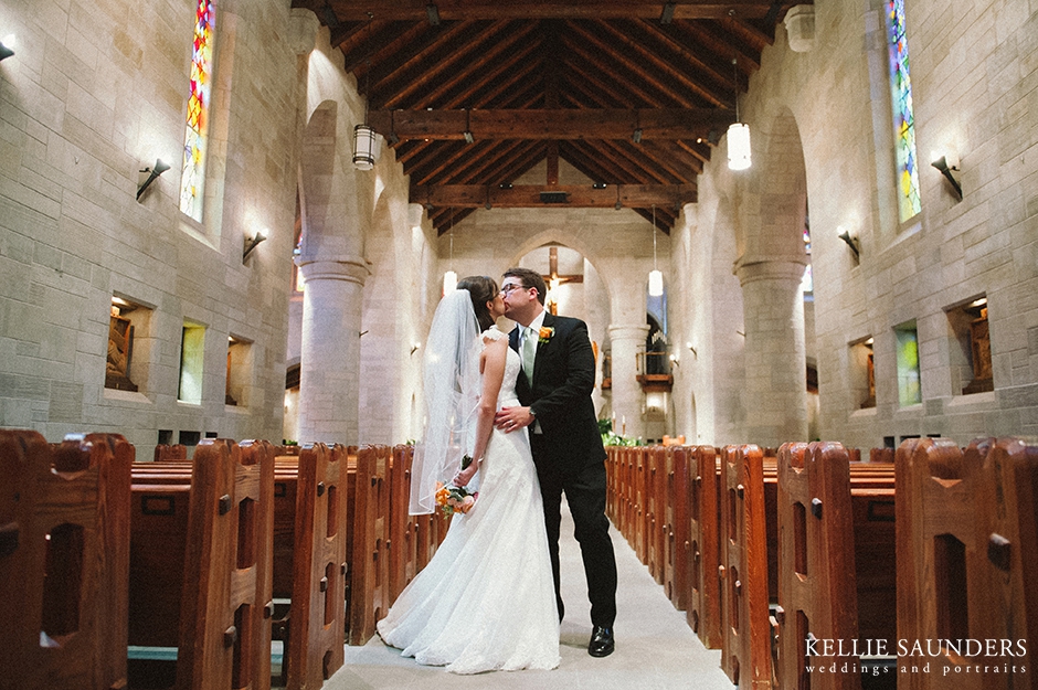 St. Hugo of the Hills Wedding, Kellie Saunders Photography, St. Hugo of the Hills bridal portraits